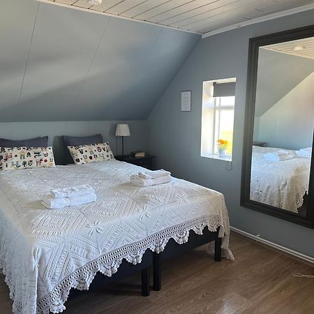 Helluland Guesthouse Saudarkrokur Bagian luar foto