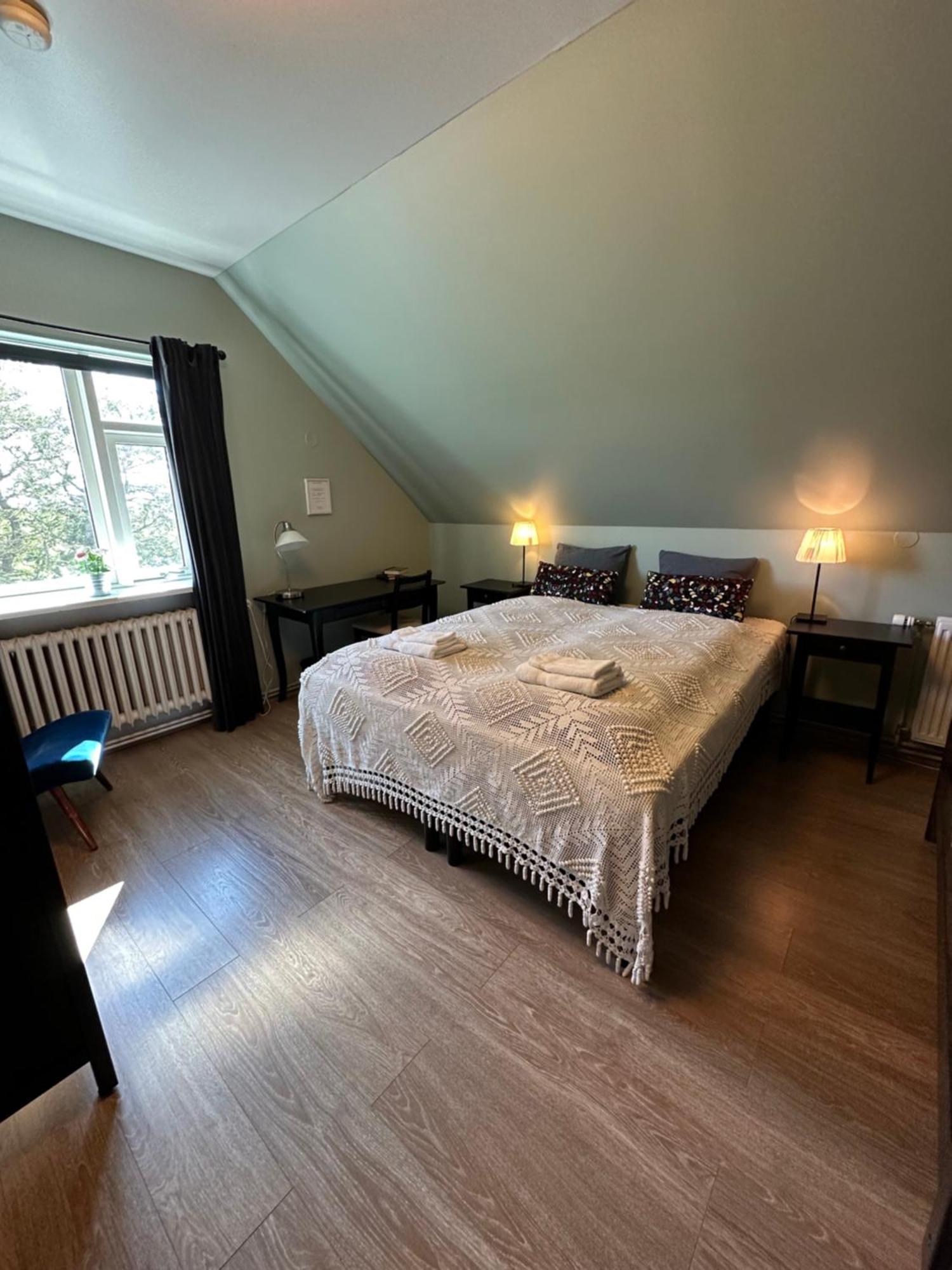 Helluland Guesthouse Saudarkrokur Bagian luar foto