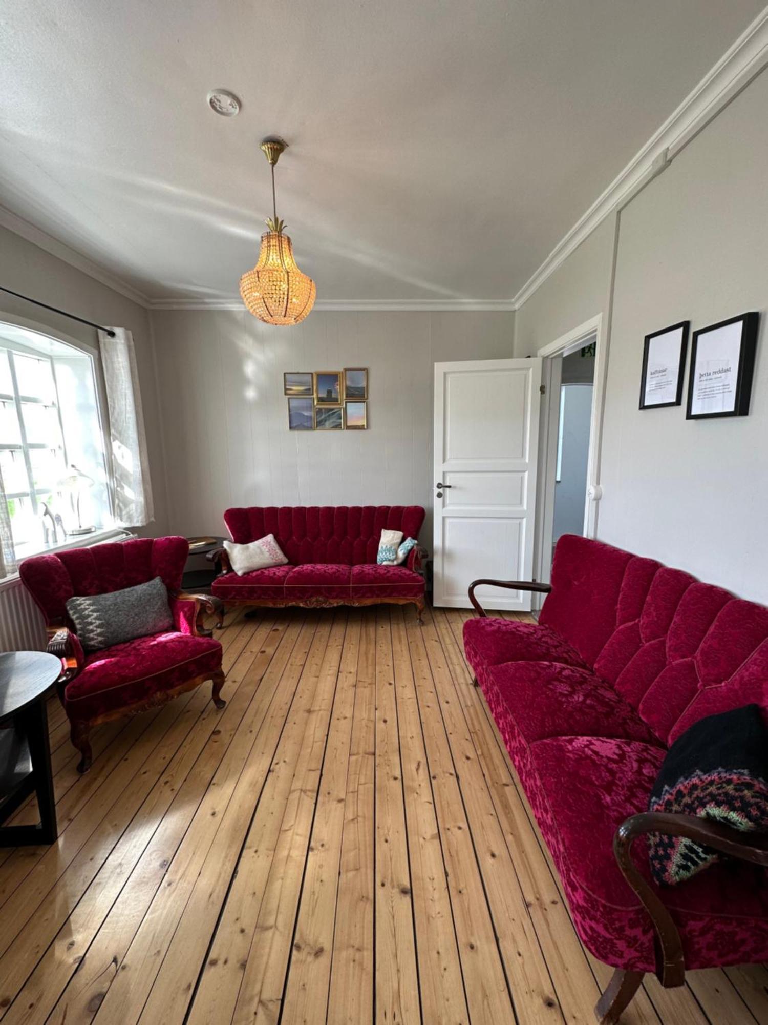 Helluland Guesthouse Saudarkrokur Bagian luar foto